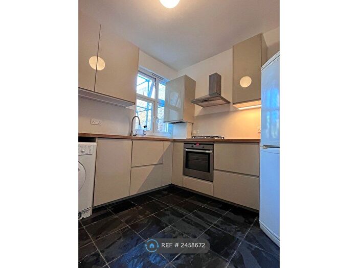 1 Bedroom Flat To Rent In East Dulwich, London, SE22