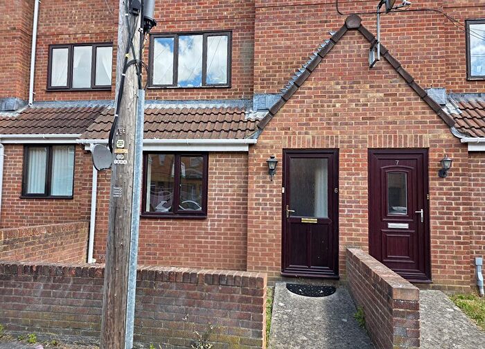 1 Bedroom Flat To Rent In Beer Street St. Leonards Court, Yeovil, BA20