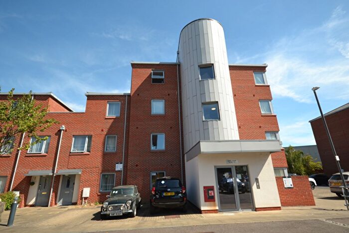1 Bedroom Flat For Sale In Coral Court Serpentine Close, Chadwell Heath, Romford, RM6
