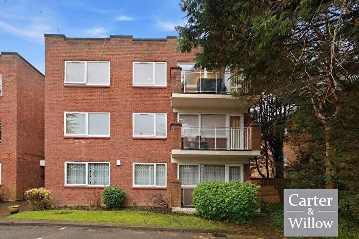 2 Bedroom Flat To Rent In Laburnum Lodge, Hendon Lane, London, N3