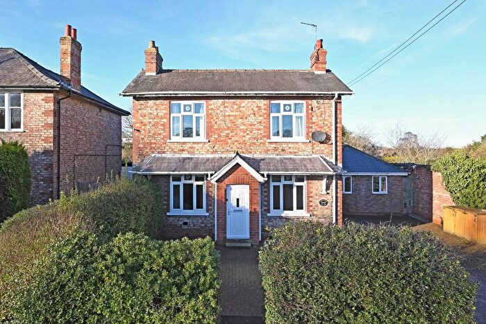 4 Bedroom Detached House To Rent In Appletree Cottage, Grange Lane, York, YO26