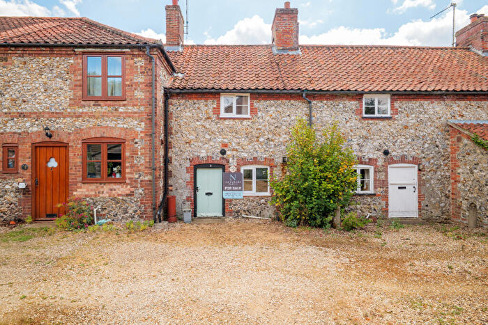 2 Bedroom Terraced House For Sale In Becks Row, Harpley, PE31