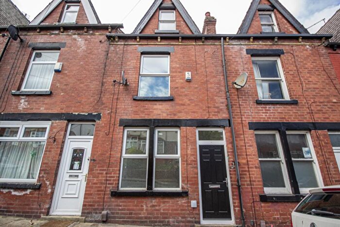 Terraced House To Rent In Gordon Terrace, Leeds, West Yorkshire, LS6