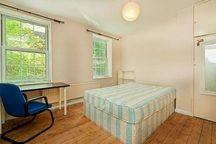 4 Bedroom Flat To Rent In Long Meadow, Torriano Avenue, London, Camden, NW5