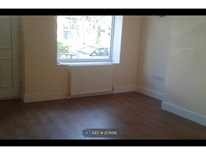 3 Bedroom Terraced House To Rent In Bute Street, Sheffield, S10