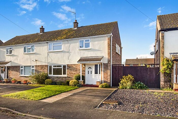 4 Bedroom Semi Detached House For Sale In Williams Close, Brampton, PE28