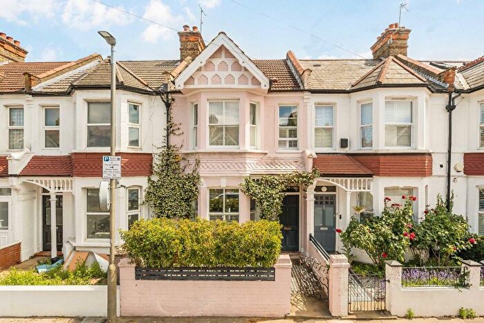 3 Bedroom Property For Sale In Dewey Street, Tooting, SW17
