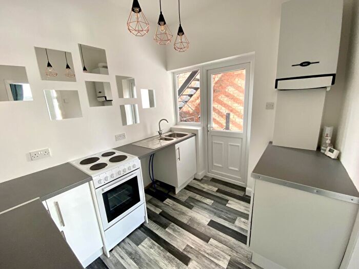 2 Bedroom Flat To Rent In Latimer Street, Tynemouth, NE30