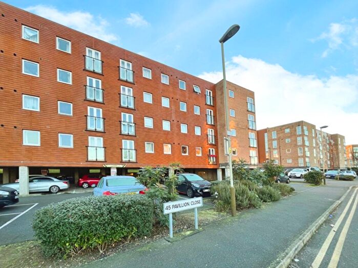 2 Bedroom Flat To Rent In Pavilion Close, Leicester, LE2