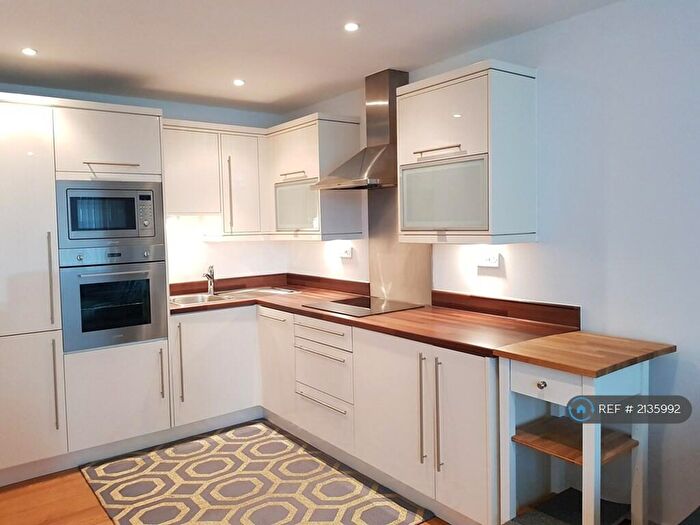 3 Bedroom Flat To Rent In Basin Approach, London, E16