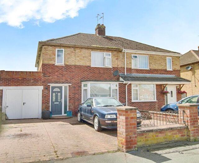 3 Bedroom Semi-Detached House For Sale In Green Street, March, PE15