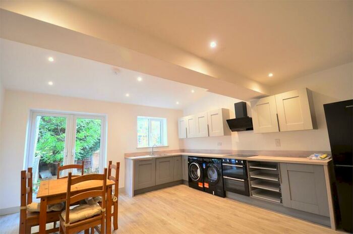 4 Bedroom Terraced House To Rent In Quinton Rd, Harborne. Mins Walk To University Of Birmingham, B17