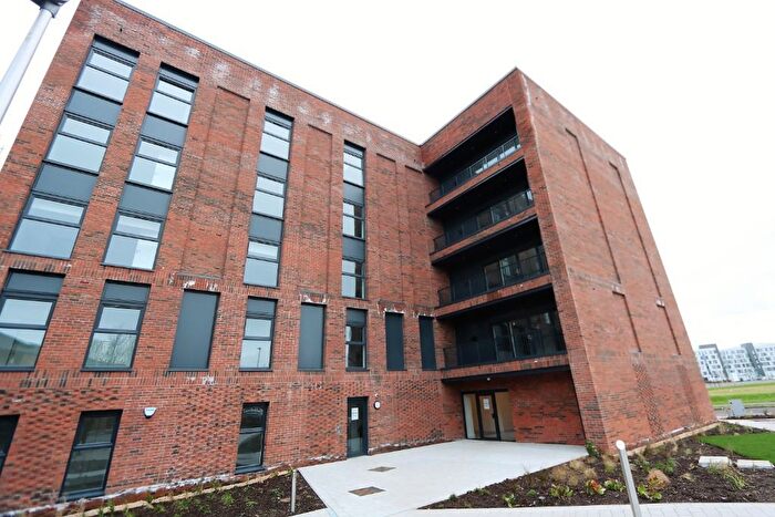 2 Bedroom Flat To Rent In Festival Court, Glasgow, G51