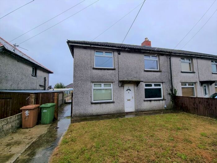3 Bedroom Semi-Detached House For Sale In Cefn Llwynau Street, Penybryn, Hengoed, CF82