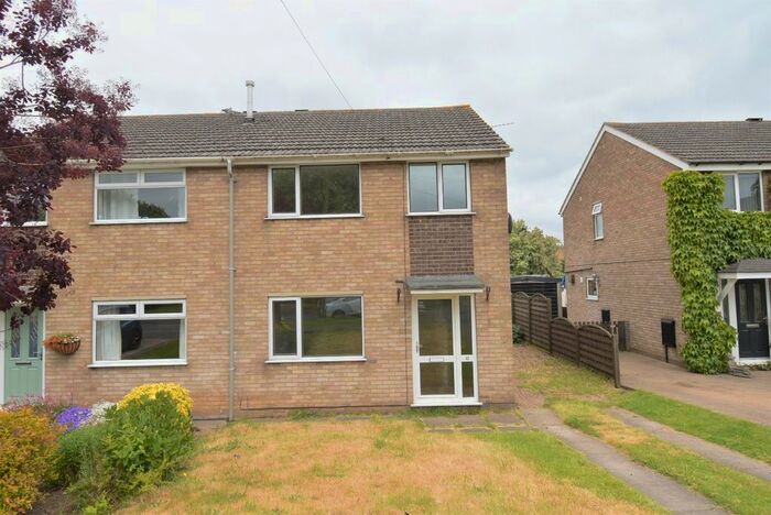 3 Bedroom Semi-Detached House To Rent In Maple Avenue, Keelby, Grimsby, Lincolnshire, DN41