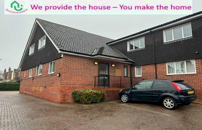 2 Bedroom Flat To Rent In Meadow Bank, Police Station Road, West Malling, ME19