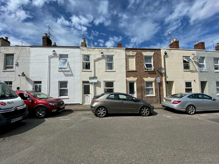 4 Bedroom Terraced House To Rent In Hungerford Street, Cheltenham, GL50