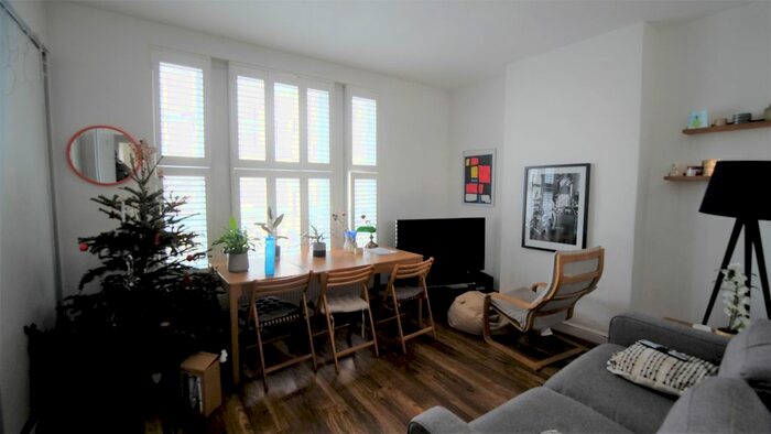 3 Bedroom Flat To Rent In Finchley Road, Hampstead, NW3
