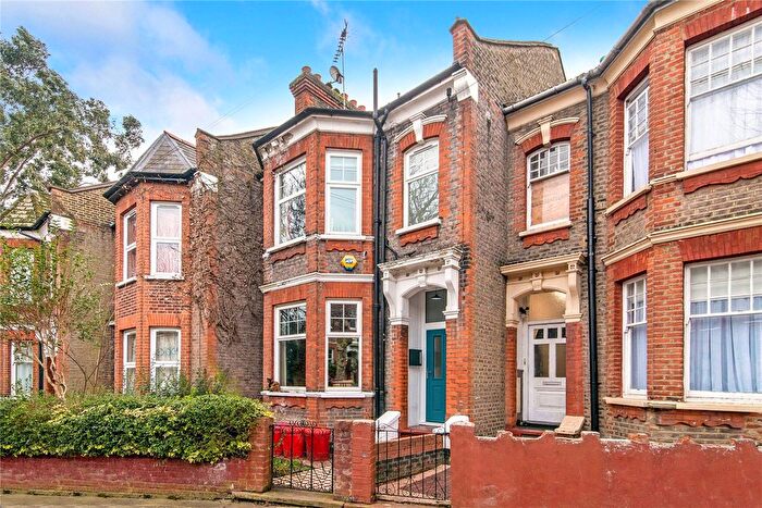 4 Bedroom Terraced House For Sale In Alcester Crescent, London, E5