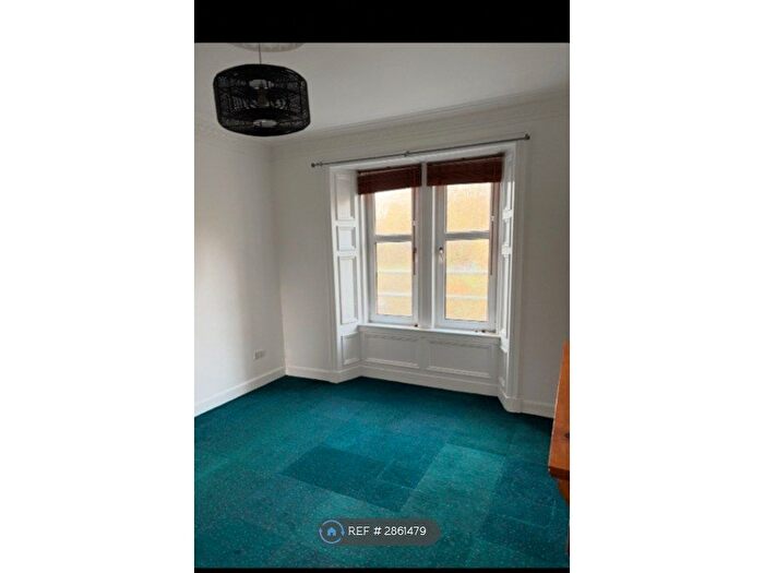 2 Bedroom Flat To Rent In Tullideph Road, Dundee, DD2