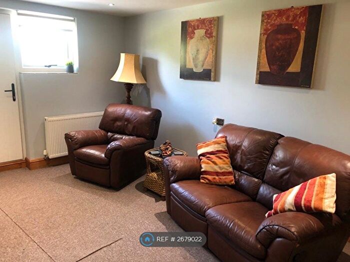 Studio To Rent In Bow Bridge, Wateringbury, Maidstone, ME18