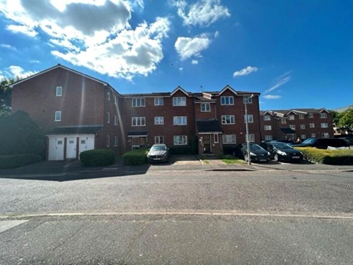 Studio To Rent In Howard Close, Waltham Abbey, EN9