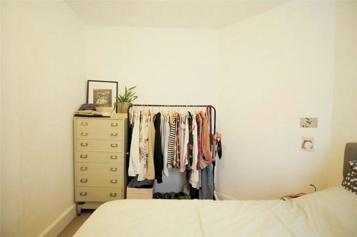 2 Bedroom Flat To Rent In Hollingdean Terrace, Brighton, East Sussex, BN1