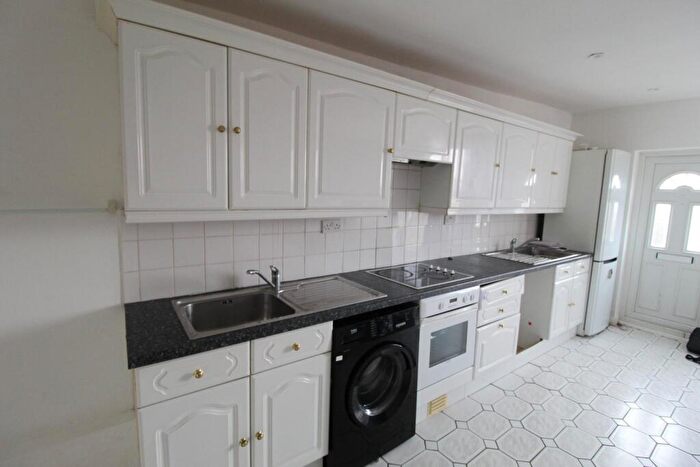 2 Bedroom Chalet For Sale In The Green, Bel Air Estate, Seawick, CO16