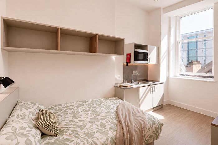 Studio To Rent In St Vincent Street., G2