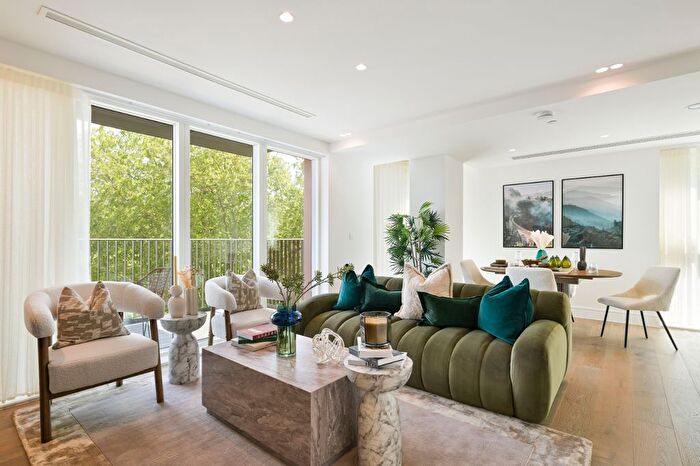 2 Bedroom Flat For Sale In Chiswick Green, Chiswick High Road, W4