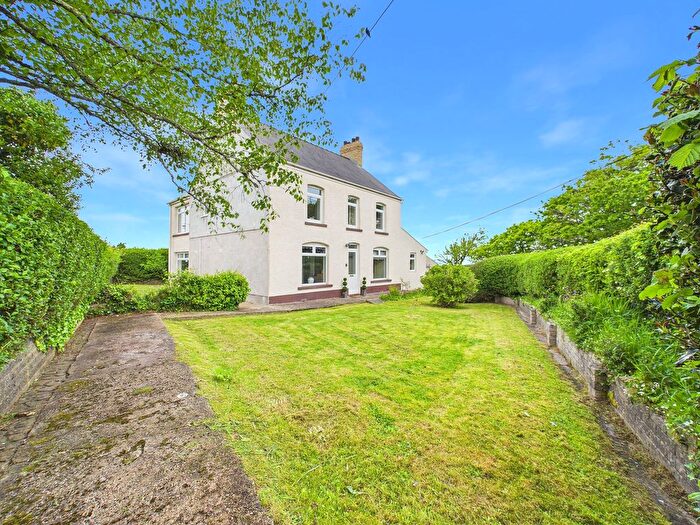 4 Bedroom Detached House To Rent In Llanmorlais, Swansea, SA4