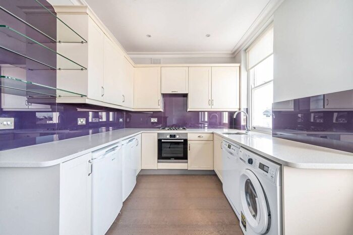 3 Bedroom Flat For Sale In Ladbroke Grove, Ladbroke Grove, London, W11