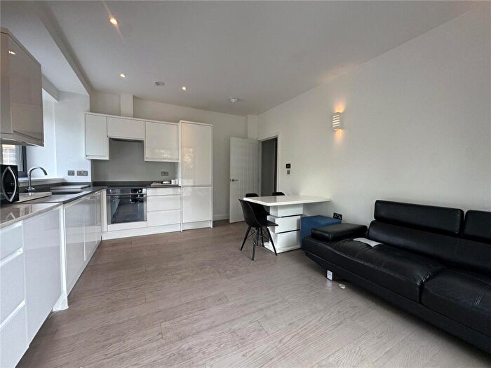 2 Bedroom Apartment To Rent In Vista House, Lincoln Road, Dorking, Surrey, RH4