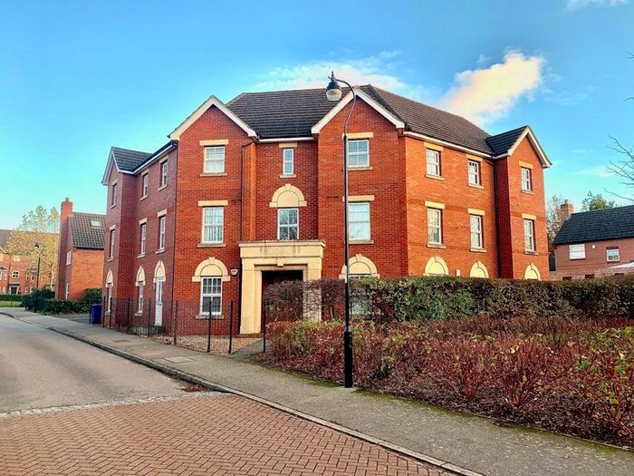 2 Bedroom Flat To Rent In Millers Way, Grange Park, Northampton, NN4