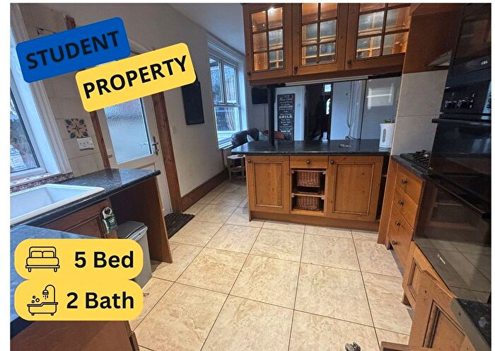 5 Bedroom Terraced House To Rent In Cauldon Road, Stoke-On-Trent, ST4