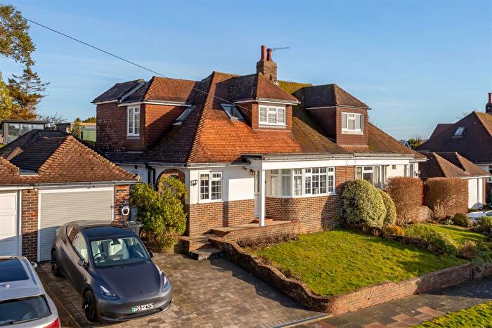 4 Bedroom Semi Detached House To Rent In Redhill Drive, Brighton, BN1