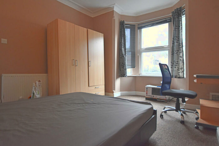 4 Bedroom Terraced House To Rent In Castle Boulevard, Lenton, NG7