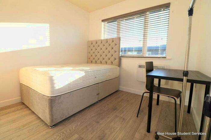 2 Bedroom Apartment To Rent In Conisbrough Keep, Coventry, CV1