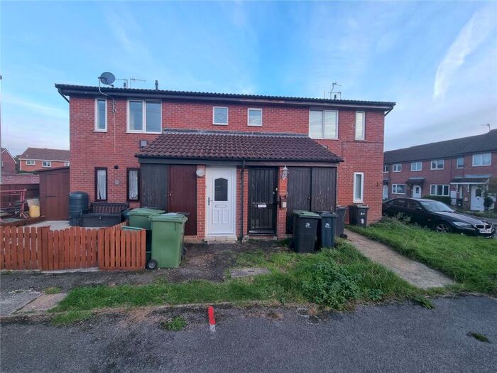 1 Bedroom Maisonette To Rent In Turnstone Close, Littlemoor, Weymouth, Dorset, DT3