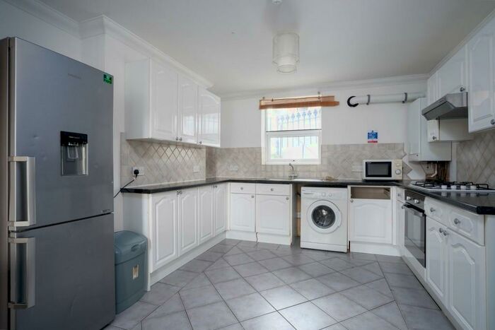 5 Bedroom Terraced House To Rent In Wakefield Road, Brighton, BN2