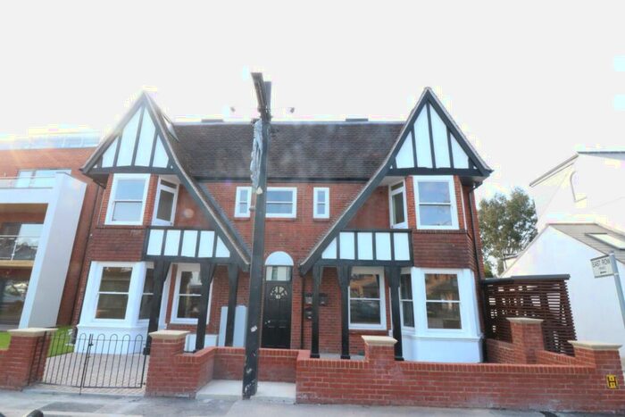 3 Bedroom Semi-Detached House To Rent In New Wanstead, London, Greater London, E11