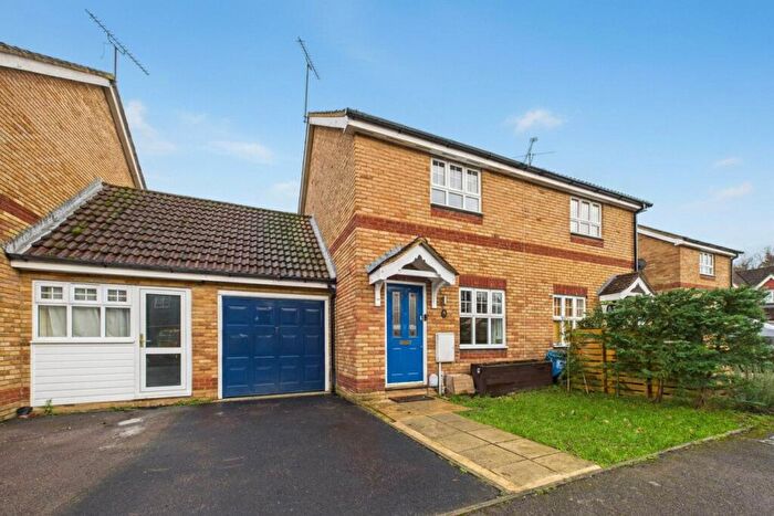 2 Bedroom Semi Detached House For Sale In Barker Close, Arborfield, Reading, Berkshire, RG2