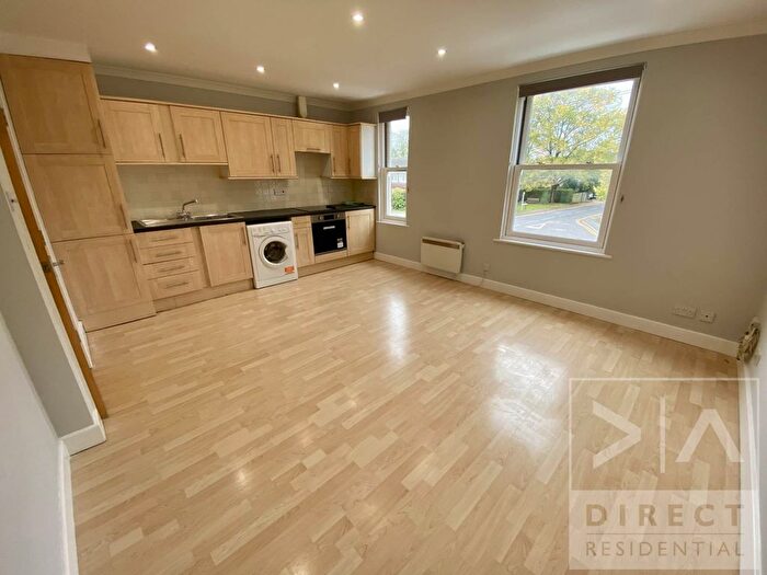 1 Bedroom Flat To Rent In The Street, Ashtead Village, KT21