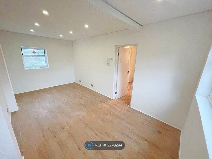 4 Bedroom End Of Terrace House To Rent In Tennyson Road, Liverpool, L36