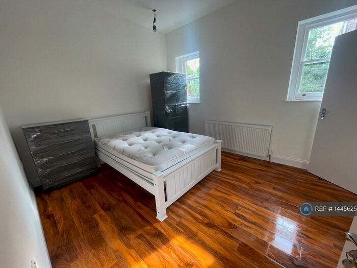 4 Bedroom Penthouse To Rent In Warham Road, Croydon, CR2