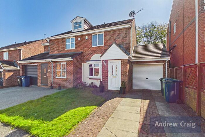 2 Bedroom Semi-Detached House For Sale In Beacon Glade, South Shields, NE34