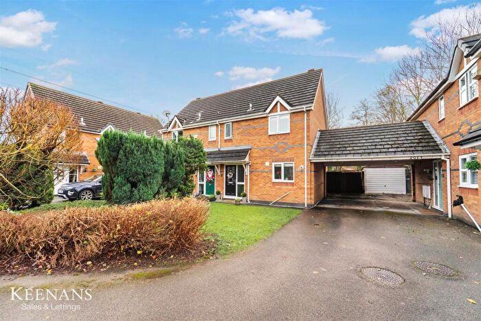 2 Bedroom Semi Detached House For Sale In Cloughbank, Radcliffe, M26