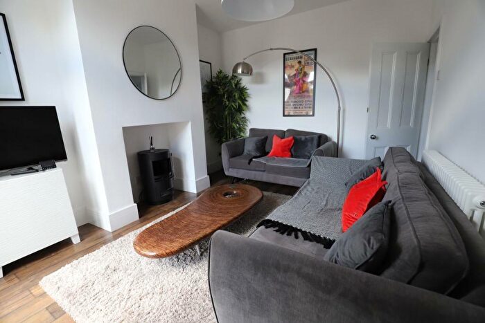 4 Bedroom Terraced House To Rent In Sneyd Terrace, Newcastle-under-Lyme, ST5