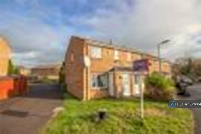 3 Bedroom Terraced House To Rent In Courtlands, Bradley Stoke, Bristol, BS32