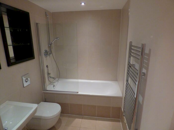 1 Bedroom Flat To Rent In Clarence House The Boulevard, LS10